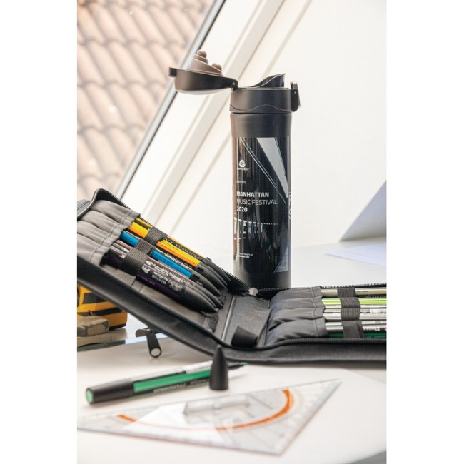 450 ml Czarny kubek termiczny ze stali z recyklingu