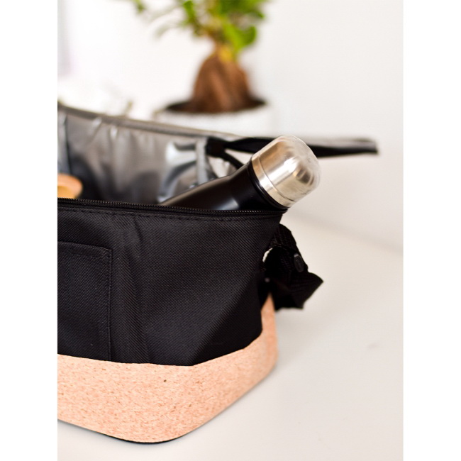 700 ml czarna butelka termiczna stal 18/8 z logo