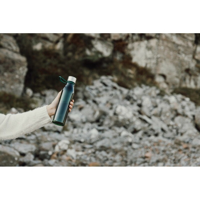 Bidon RPET 800 ml VINGA Lean – ciemnozielony z logo