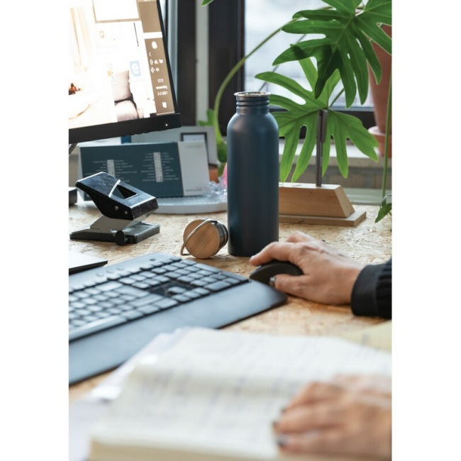 Bidon stalowy 700 ml czarny z bambusową zakrętką