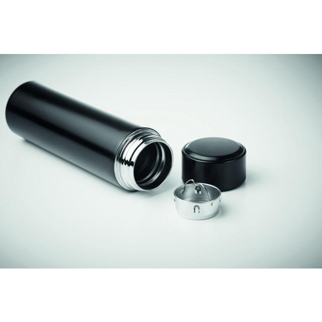 Czarna butelka termiczna 450 ml z LED i zaparzaczem