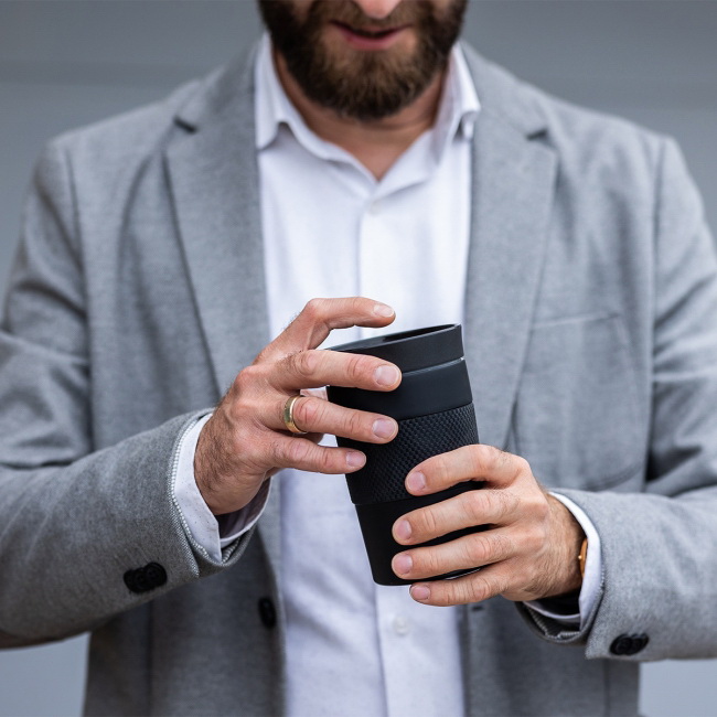 Kubek termiczny Husavik 320 ml czarny mat, ustnik 360°