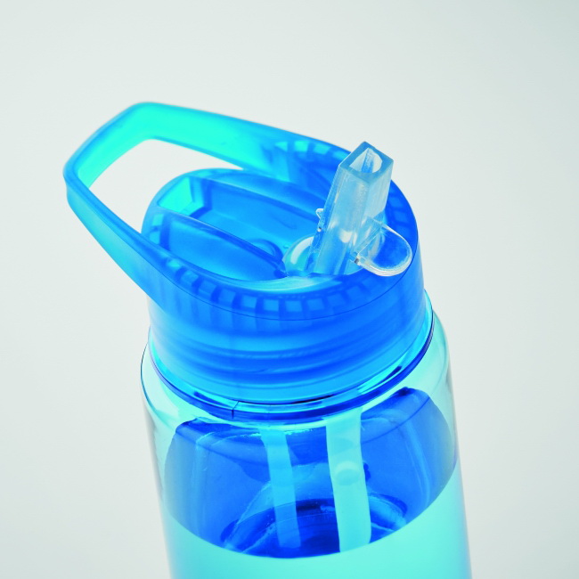 Niebieska butelka Tritan Renew 650 ml z rurką