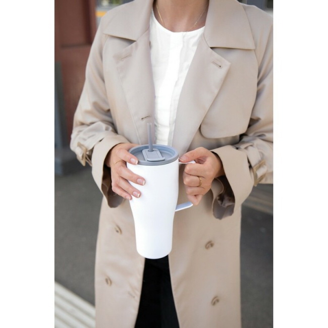 Szary kubek termiczny VINGA Voyager 880 ml z uchem