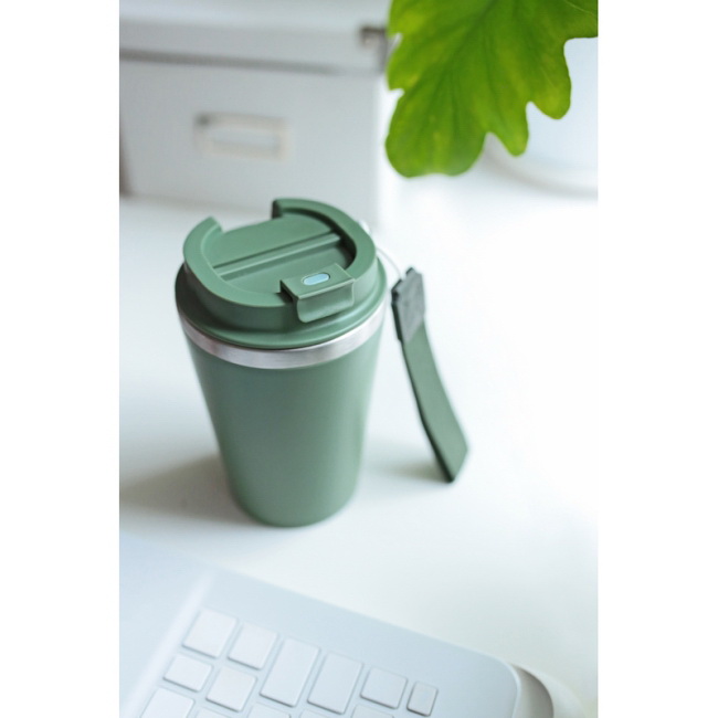 Zielony kubek termiczny 350 ml z grawerem, recykling