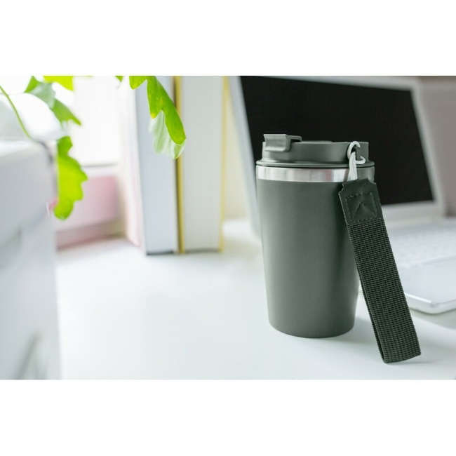 Zielony kubek termiczny 350 ml z grawerem, recykling